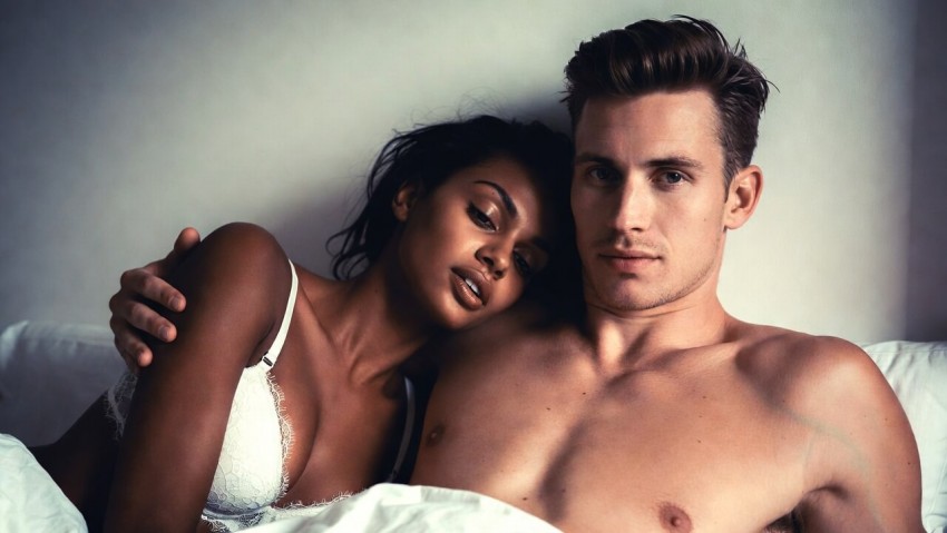 Het och intim sexdate i s&auml;ngen &ndash; upplev gr&auml;nsl&ouml;s passion n&auml;r du v&auml;ljer att dejta utl&auml;ndska tjejer.